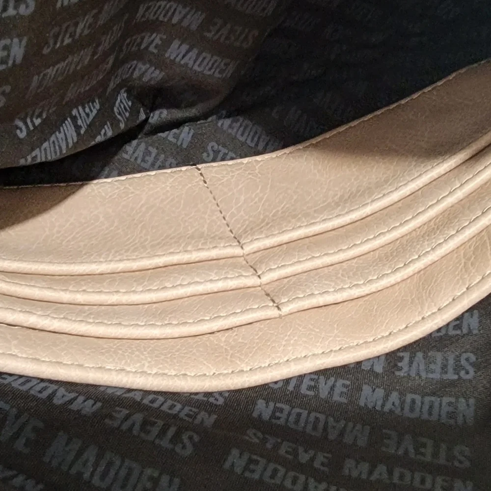 Steve Madden Clutch - Picture 4 of 6
